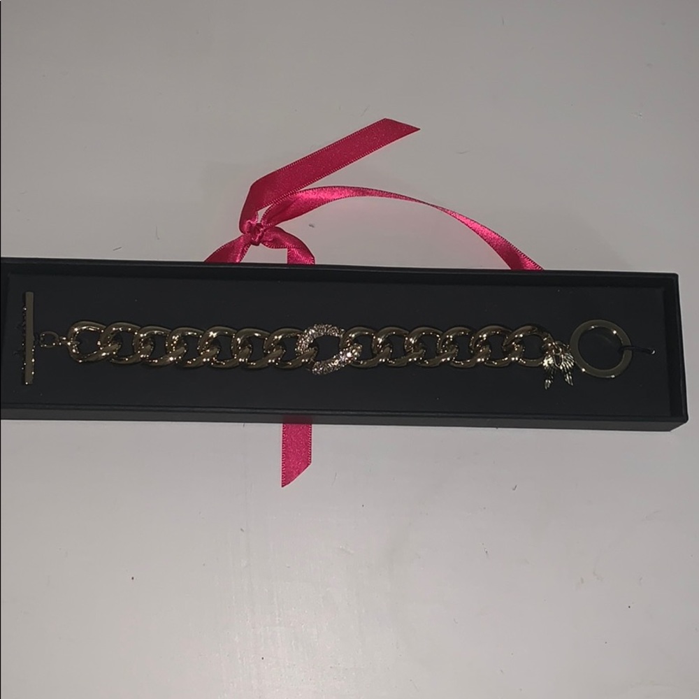 Gold Chain Link Bracelet